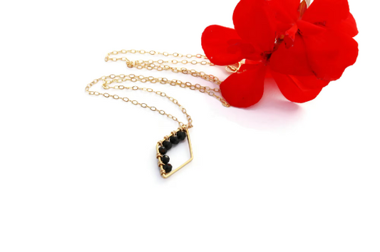 Minimalist Diamond Shaped Pendant Black Spinel